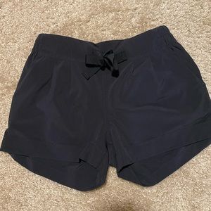 Lululemon shorts black size 4